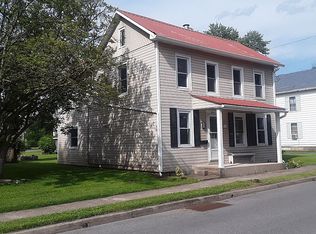 322 E Pine St, Selinsgrove, PA 17870