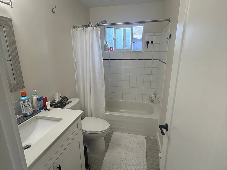 3758 Sefton St — Photo 11