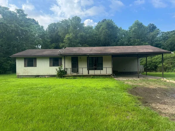1713 Mountain Pine Rd, Hot Springs, AR 71913