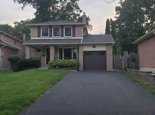 980 Sawgrass Cres, Mississauga, ON L5C 3Y3