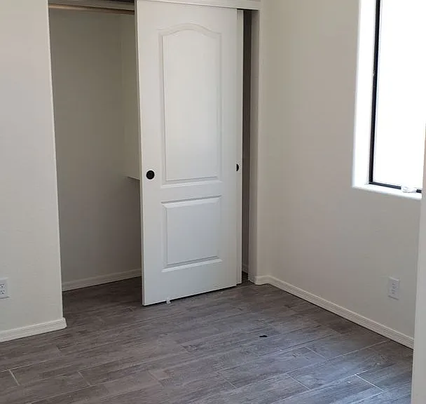 2110 Sahara Dr — Photo 7