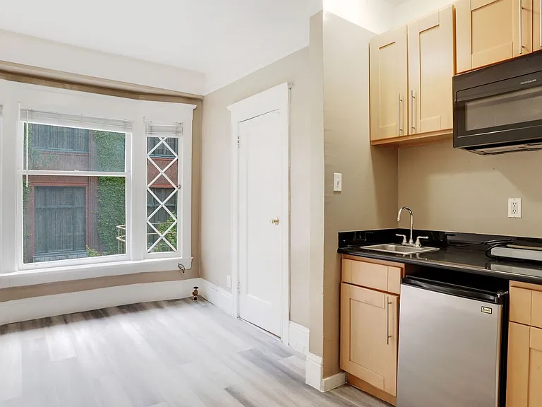 621 Taylor St — Photo 29