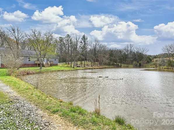 4088 Dee Dee Ln, Blackstock, SC 29014
