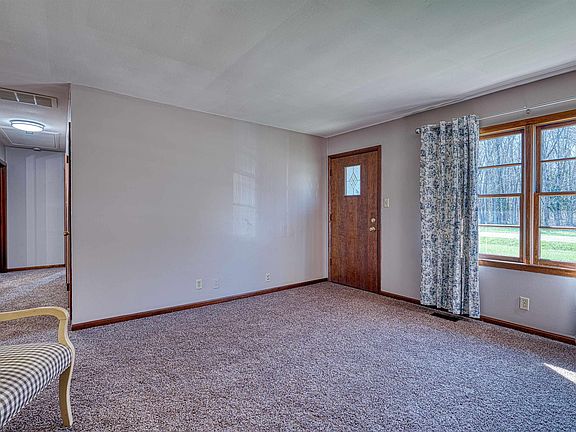4th image of 7118 Pollack Ave