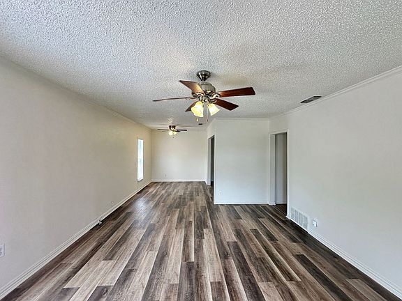 4th image of 5401 Westcliff Rd