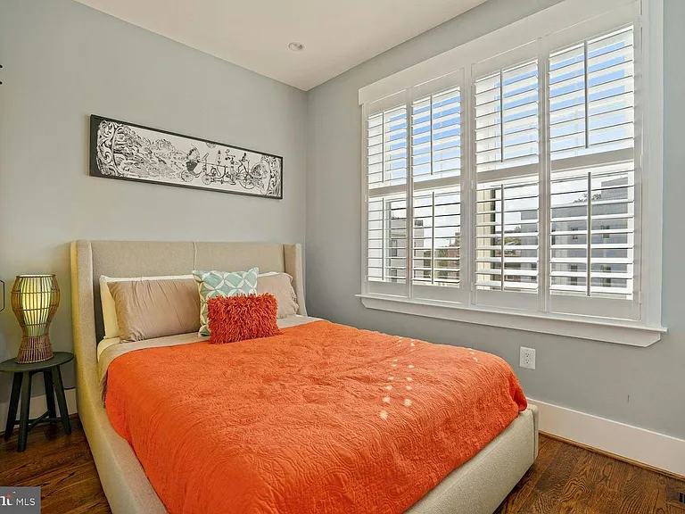 509 Franklin St NE #1 — Photo 16