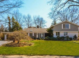 80 Meadow Woods Rd, Great Neck, NY 11020