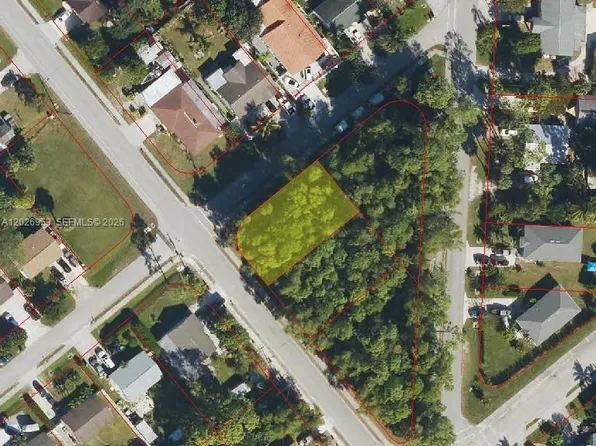 5470 Carolina Ave, Naples, FL 34113