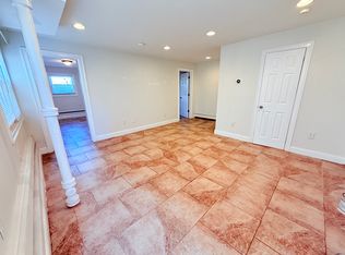 185 Beach 61st St #1, Arverne, NY 11692