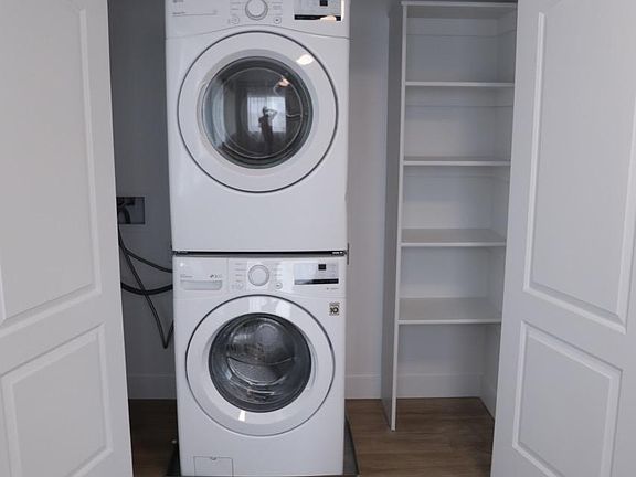 5th image of 1792 Boston St #1