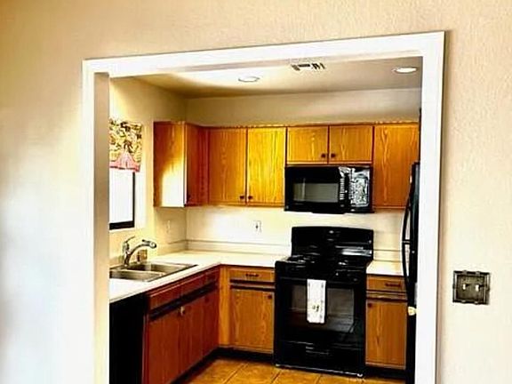 5th image of 3212 W Avior Dr