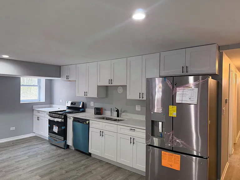 2213 S Christiana Ave #G — Photo 3