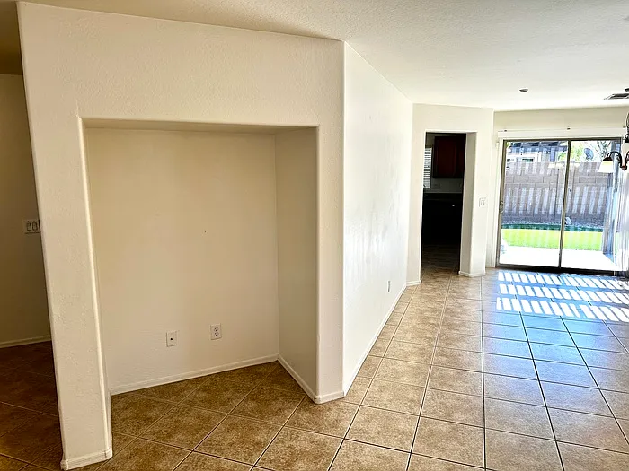 3293 E Loma Vista St — Photo 3