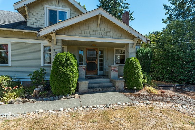 5th image of 13701 51st Avenue NE