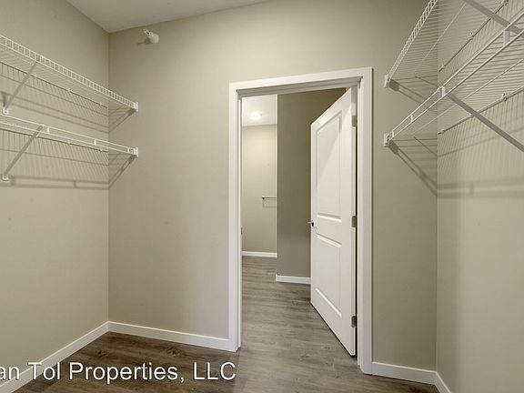 4th image of 1050 Marsh St Unit 325