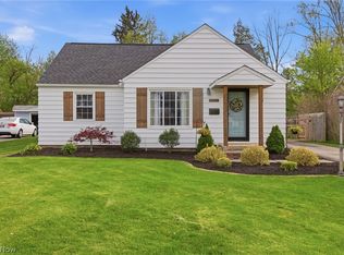 24193 Hedgewood Ave, Westlake, OH 44145