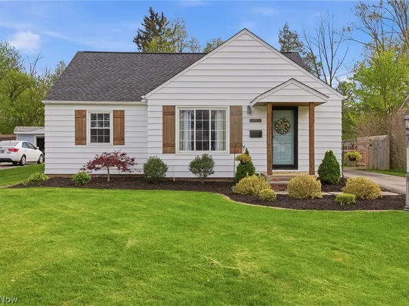 24193 Hedgewood Ave, Westlake, OH 44145