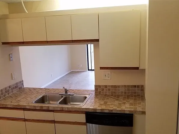 9000 NW 28th Dr APT 1305, Coral Springs, FL 33065