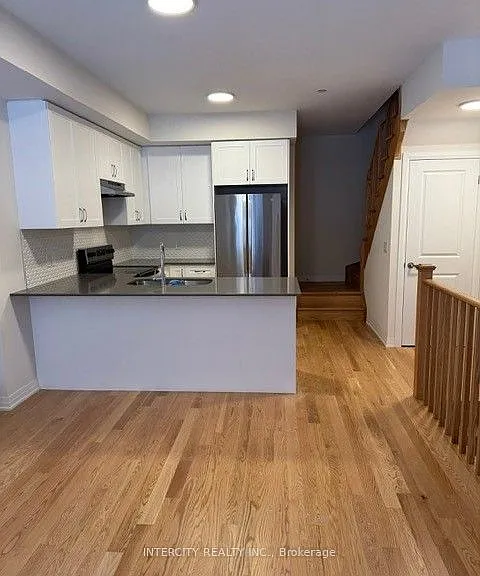 11 Baynes Way #15 — Photo 3