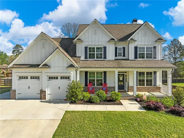 857 Champagne Ln, Hoschton, GA 30548