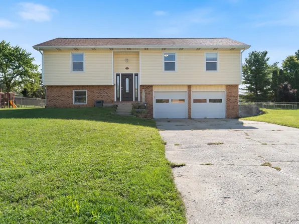 2703 Huffman St, Winona Lake, IN 46590