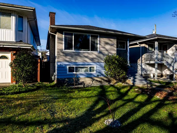 5761 Culloden St, Vancouver, BC V5W 3S1