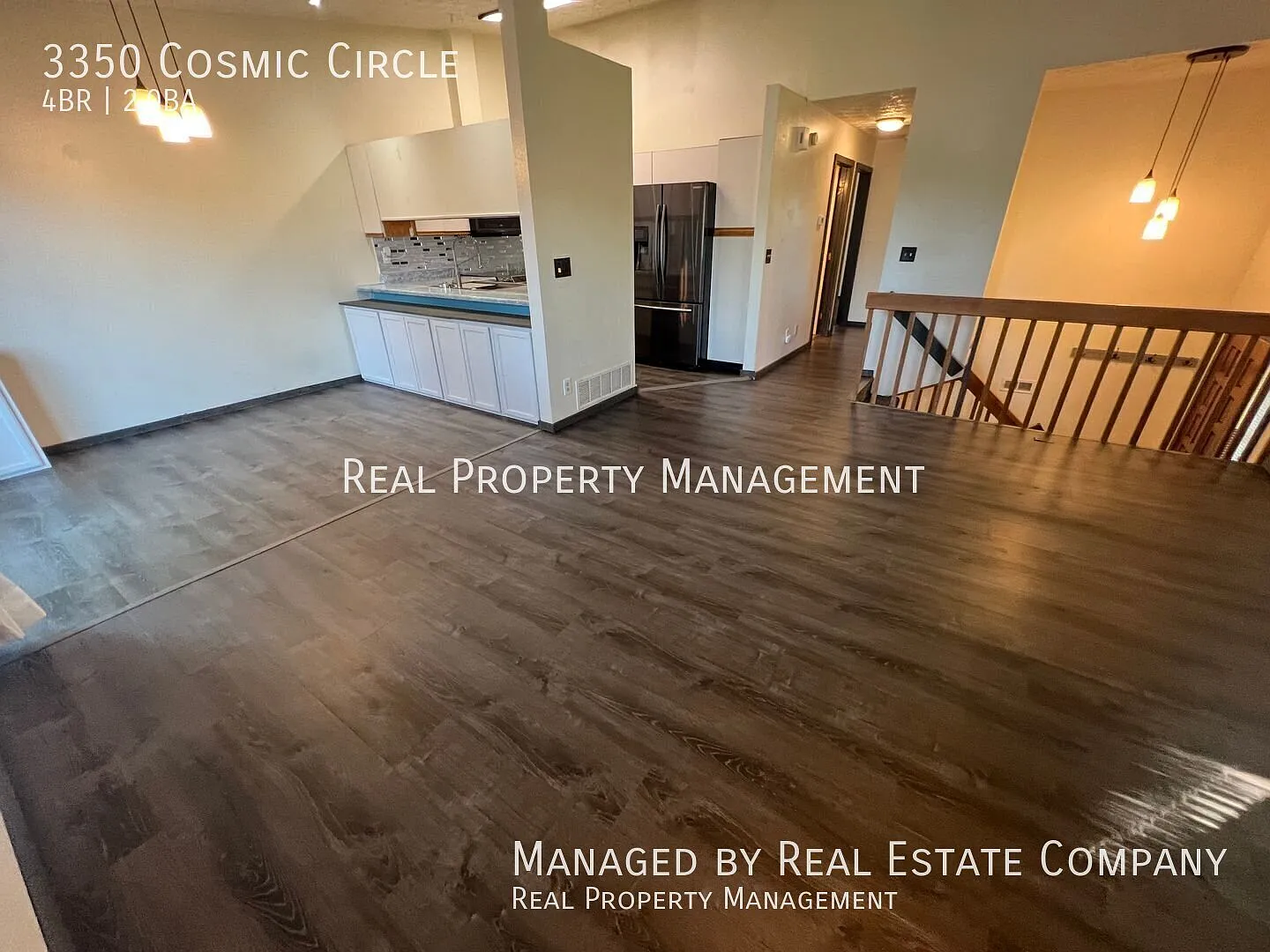 West Side 4 Bedroom 2 Bathroom Townhouse — Photo 4