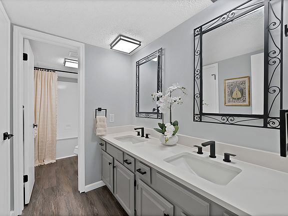 4th image of 412 Pebble Way APT 251