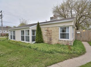 3468 N 77th St, Milwaukee, WI 53222