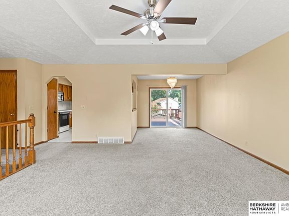 3rd image of 16614 Ehlers St