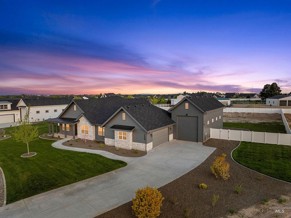1st image of 15359 Rhodes Ct