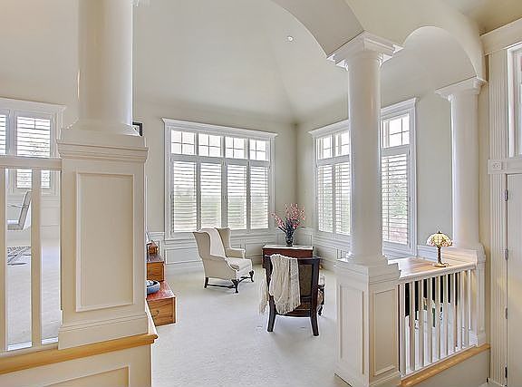 Classic arches grace the entrance and formal area 