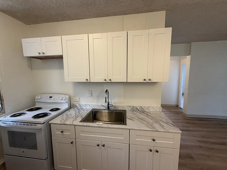 1707 Keeaumoku St #1D — Photo 2