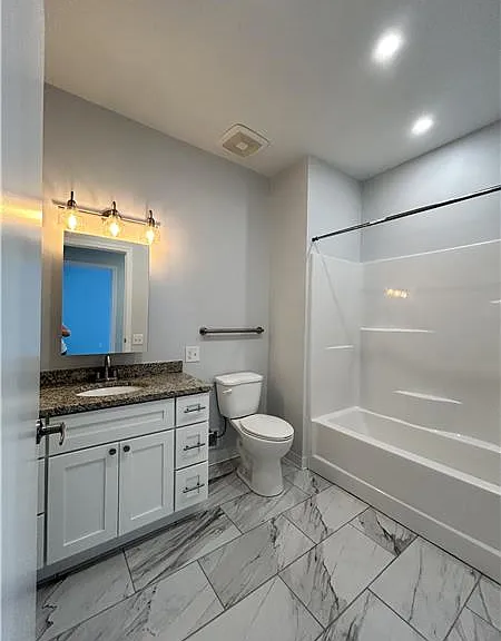 215 Miller Ave — Photo 12