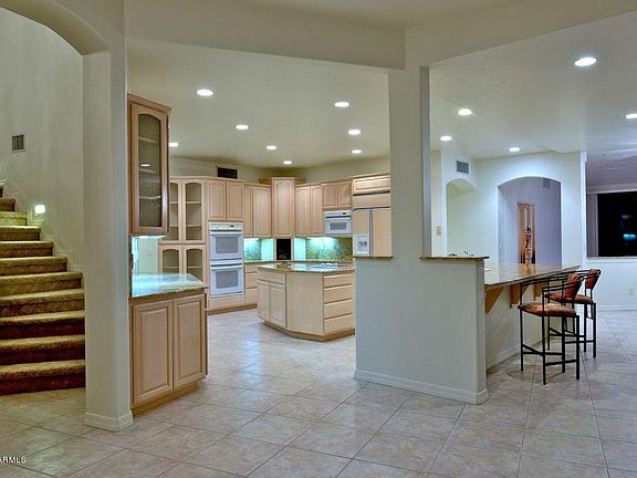 5th image of 9830 N La Reserve Dr