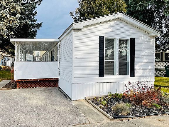 4th image of 526 N Lake St Lot 63