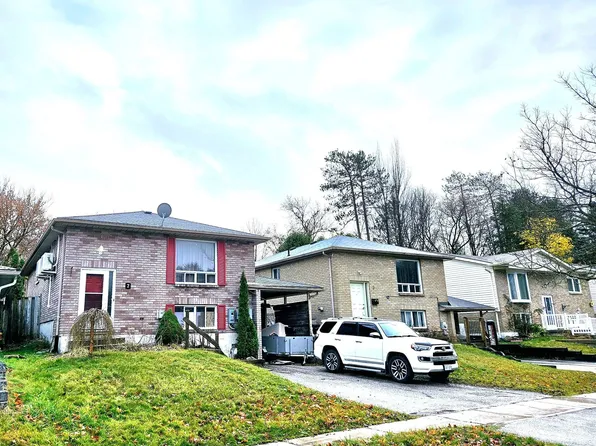 7 Bristow Ct, Barrie, ON L4N 6T1
