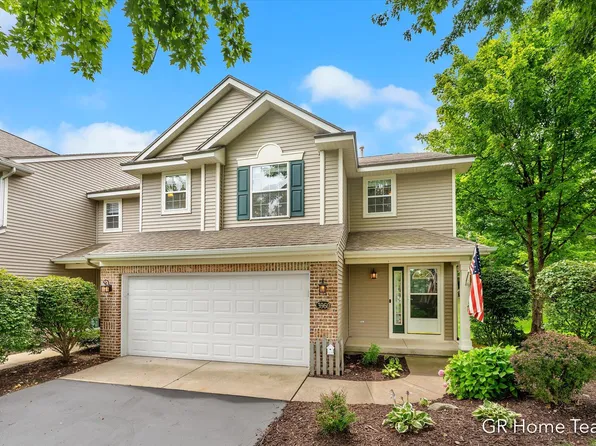 3960 Old Elm Dr SE, Kentwood, MI 49512