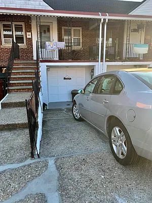 Rented by Halvatzis Realty | media 23