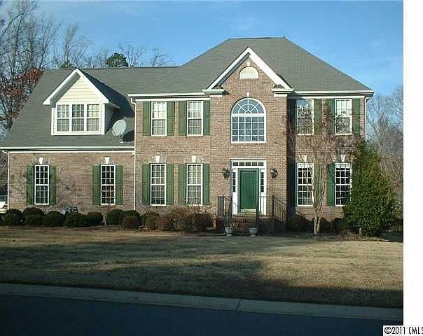 Home for Sale in Matthews, North Carolina $295,000