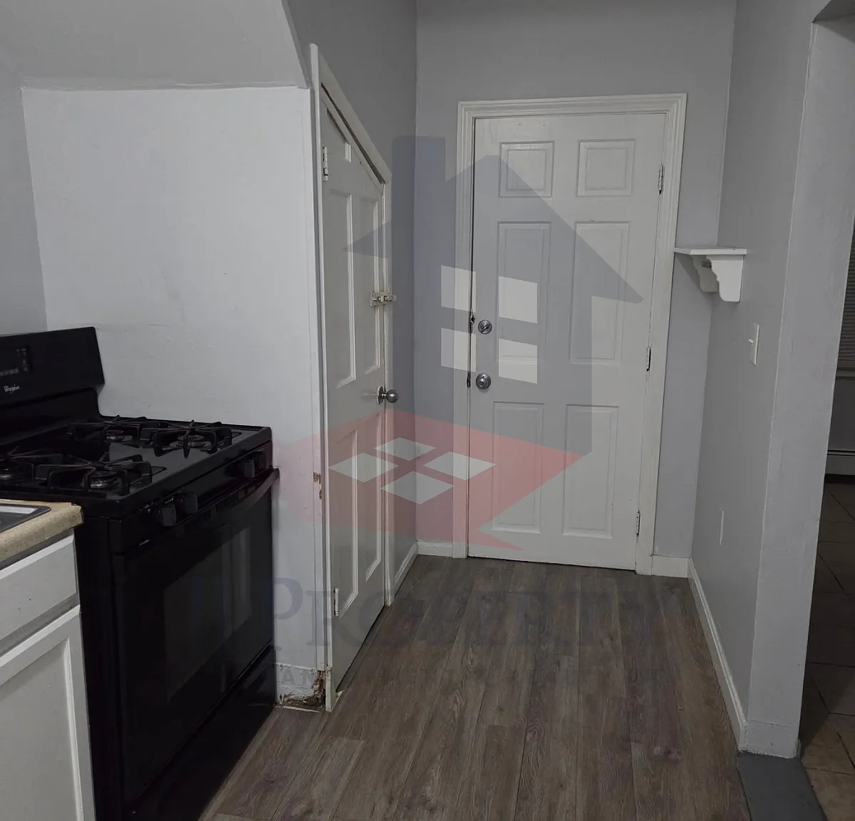 2 bed, $1,600 — Photo 2