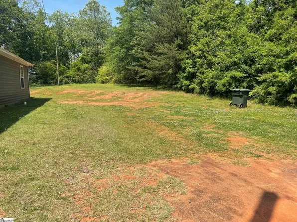 204 Buncombe St, Greer, SC 29650