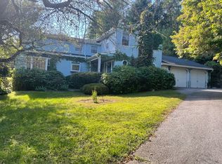 179 Whitins Rd, Sutton, MA 01590