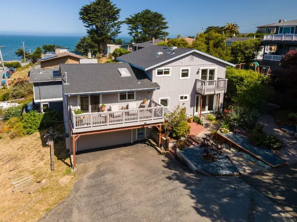 397 14th St, Montara, CA 94037