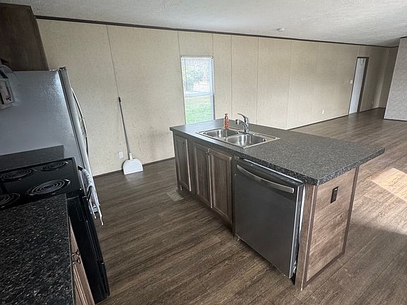 Kitchen and living room