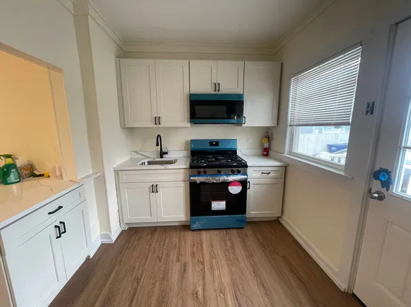 5 Water St #C, Buzzards Bay, MA 02532