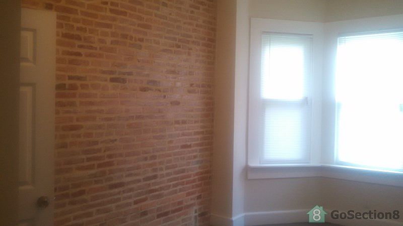 2nd image of 2912 Brighton St