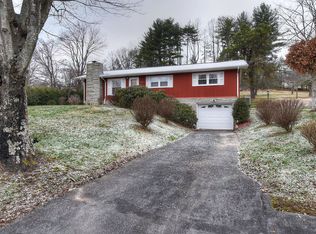 129 Infinity Dr, Elizabethton, TN 37643