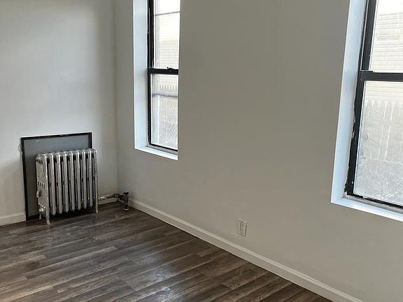 3rd image of 2058 Haviland Ave APT 1C