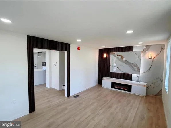 1404 Roanoke Rd, Camden, NJ 08104